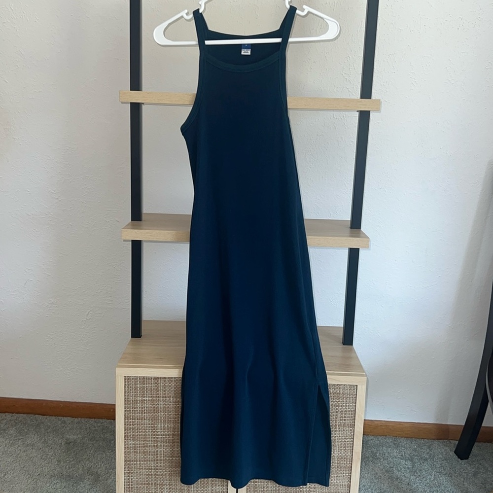 Oldnavy high neck ribbed midi dress with side slits in good used condition